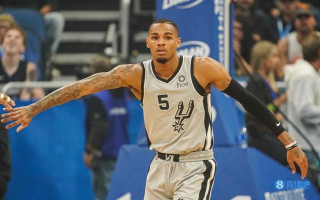 比赛中的表 比赛中的表